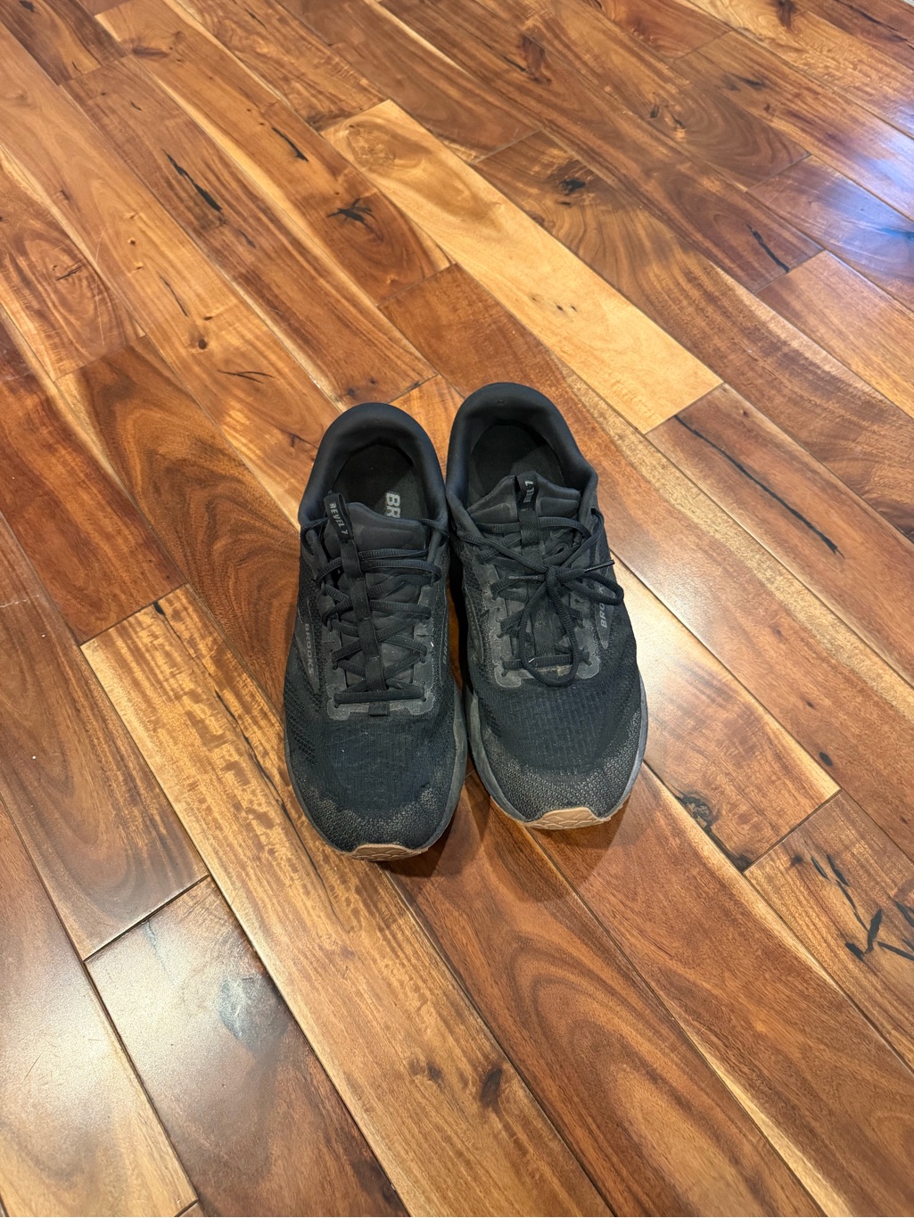 Brooks 12.5 Men's Black Athletic Running Shoes